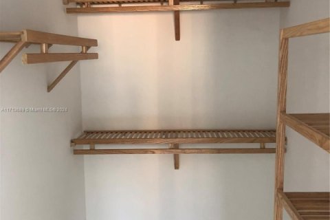 Condominio en venta en North Miami Beach, Florida, 2 dormitorios, 69.4 m2 № 2034212 - foto 6