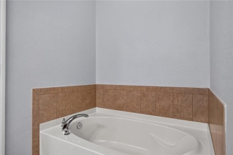 Touwnhouse à louer à Mount Dora, Floride: 4 chambres, 190.64 m2 № 2398777 - photo 24
