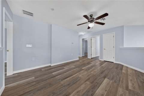 Touwnhouse à louer à Mount Dora, Floride: 4 chambres, 190.64 m2 № 2398777 - photo 30
