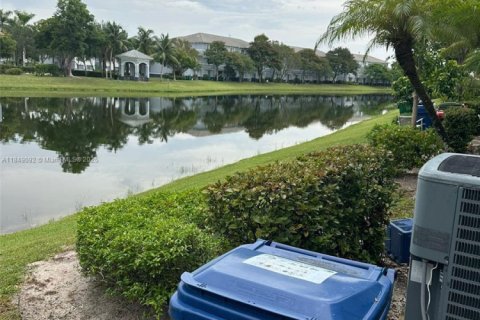 Adosado en venta en Lauderhill, Florida, 2 dormitorios, 117.15 m2 № 1981975 - foto 14