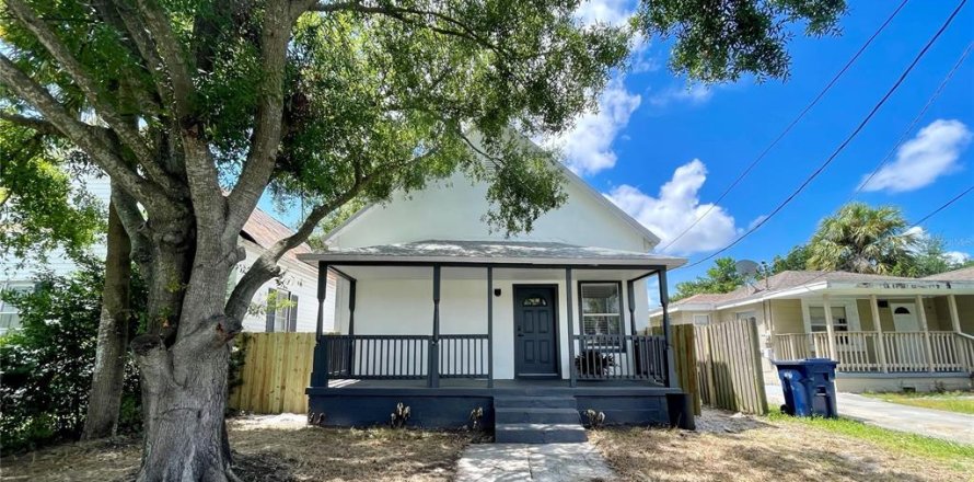 Villa ou maison à Tampa, Floride 3 chambres, 84.73 m2 № 1866139