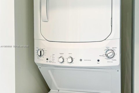 Copropriété à louer à Doral, Floride: 3 chambres, 104.42 m2 № 2027690 - photo 6