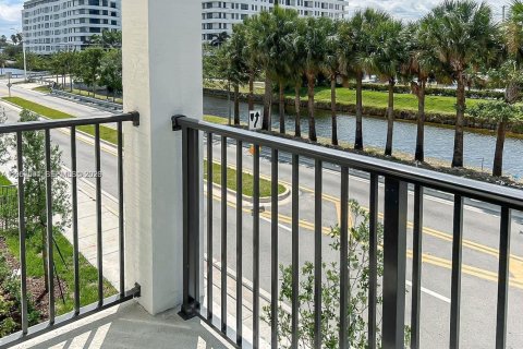 Copropriété à louer à Doral, Floride: 3 chambres, 104.42 m2 № 2027690 - photo 11