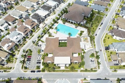 Copropriété à louer à Doral, Floride: 3 chambres, 104.42 m2 № 2027690 - photo 21