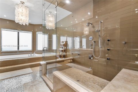 Casa en alquiler en Plantation, Florida, 5 dormitorios, 477.8 m2 № 1960869 - foto 10