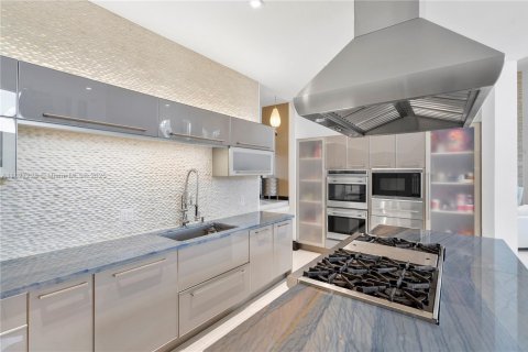 Casa en alquiler en Plantation, Florida, 5 dormitorios, 477.8 m2 № 1960869 - foto 25