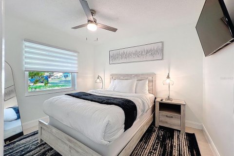 Casa en venta en Brandon, Florida, 4 dormitorios, 170.57 m2 № 1911562 - foto 27