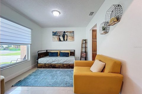 Casa en venta en Brandon, Florida, 4 dormitorios, 170.57 m2 № 1911562 - foto 8
