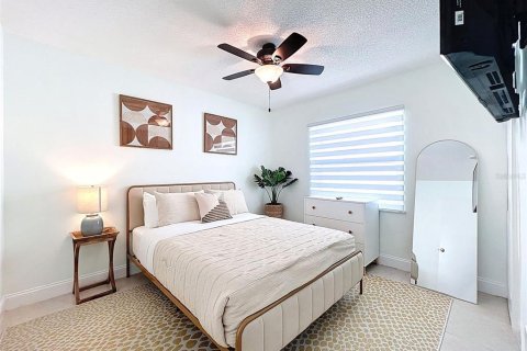 Casa en venta en Brandon, Florida, 4 dormitorios, 170.57 m2 № 1911562 - foto 23