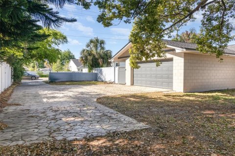 Casa en venta en Orlando, Florida, 3 dormitorios, 145.3 m2 № 1602999 - foto 28