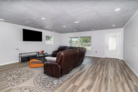 Casa en venta en Orlando, Florida, 3 dormitorios, 145.3 m2 № 1602999 - foto 5