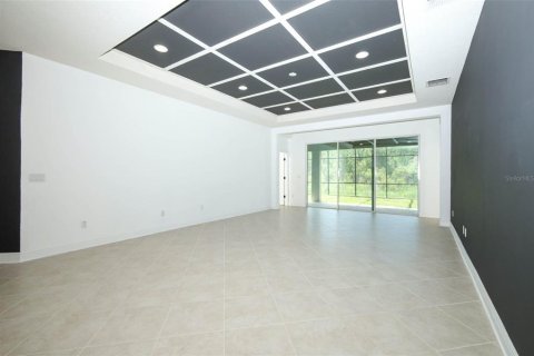 House in Orlando, Florida 5 bedrooms, 264.12 sq.m. № 2277907 - photo 11