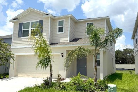 House in Dade City, Florida 6 bedrooms, 228.82 sq.m. № 2237812 - photo 2