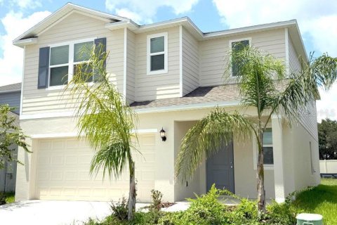 House in Dade City, Florida 6 bedrooms, 228.82 sq.m. № 2237812