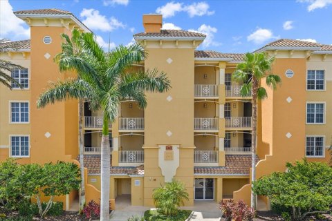 Condominio en alquiler en Lakewood Ranch, Florida, 3 dormitorios, 212.47 m2 № 1908108 - foto 1