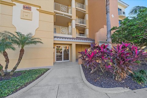 Condominio en alquiler en Lakewood Ranch, Florida, 3 dormitorios, 212.47 m2 № 1908108 - foto 3