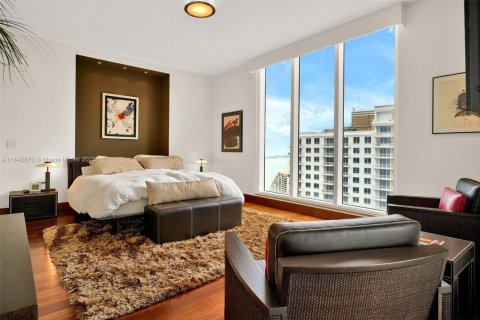 Condo in Miami, Florida, 3 bedrooms  № 1940708 - photo 17