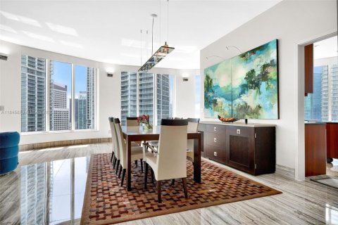Condo in Miami, Florida, 3 bedrooms  № 1940708 - photo 6