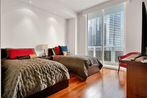 Condo in Miami, Florida, 3 bedrooms  № 1940708 - photo 28