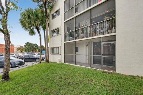 Apartment in Miami, Florida 3 bedrooms, 96.62 sq.m. № 2184322 - photo 2