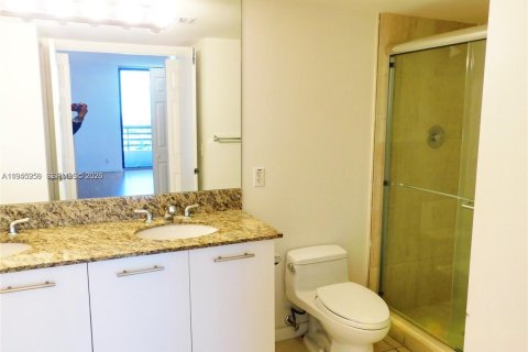 Condominio en alquiler en Aventura, Florida, 2 dormitorios, 105.35 m2 № 2060184 - foto 12