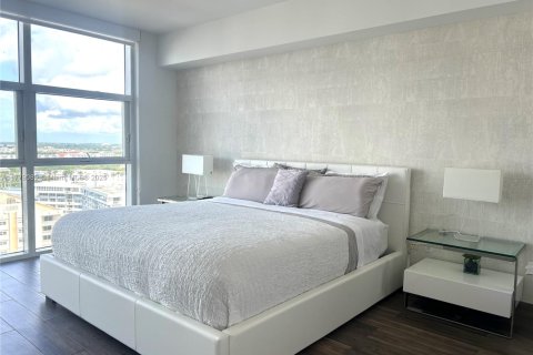 Condo in Hallandale Beach, Florida, 1 bedroom  № 1623136 - photo 5