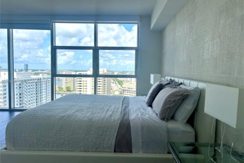 Condo in Hallandale Beach, Florida, 1 bedroom  № 1623136 - photo 7