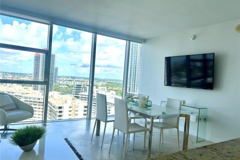 Condo in Hallandale Beach, Florida, 1 bedroom  № 1623136 - photo 16