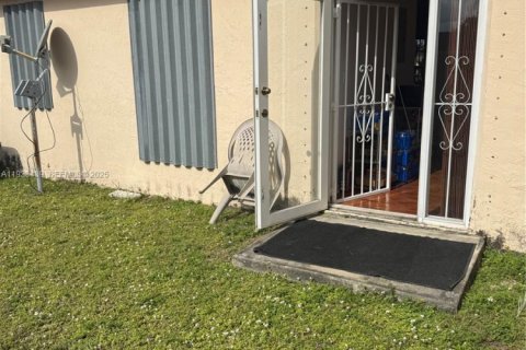 Купить виллу или дом в Майами-Гарденс, Флорида 3 спальни, 105.91м2, № 1992097 - фото 19