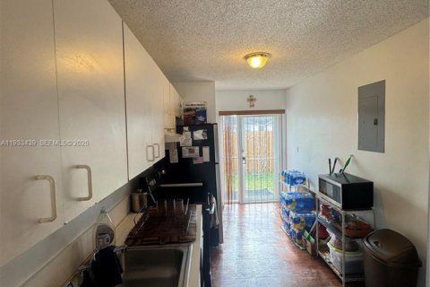 Купить виллу или дом в Майами-Гарденс, Флорида 3 спальни, 105.91м2, № 1992097 - фото 20