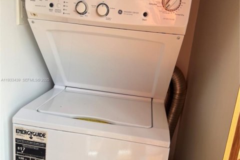 Купить виллу или дом в Майами-Гарденс, Флорида 3 спальни, 105.91м2, № 1992097 - фото 14