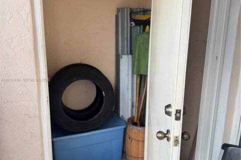 Купить виллу или дом в Майами-Гарденс, Флорида 3 спальни, 105.91м2, № 1992097 - фото 6