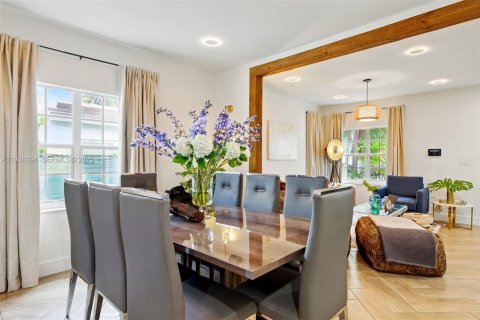 Casa en alquiler en Miami Beach, Florida, 3 dormitorios, 155.15 m2 № 1992753 - foto 10