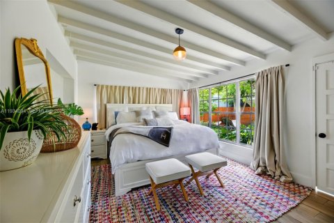 Casa en alquiler en Miami Beach, Florida, 3 dormitorios, 155.15 m2 № 1992753 - foto 24