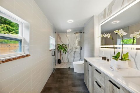 Casa en alquiler en Miami Beach, Florida, 3 dormitorios, 155.15 m2 № 1992753 - foto 25