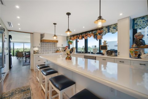 Condo in Coral Gables, Florida, 3 bedrooms  № 1830538 - photo 12