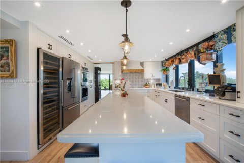 Condo in Coral Gables, Florida, 3 bedrooms  № 1830538 - photo 13