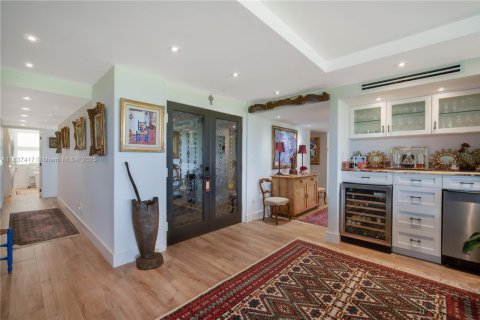 Condo in Coral Gables, Florida, 3 bedrooms  № 1830538 - photo 10