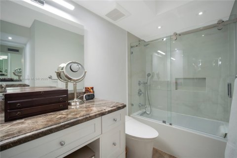 Condo in Coral Gables, Florida, 3 bedrooms  № 1830538 - photo 29
