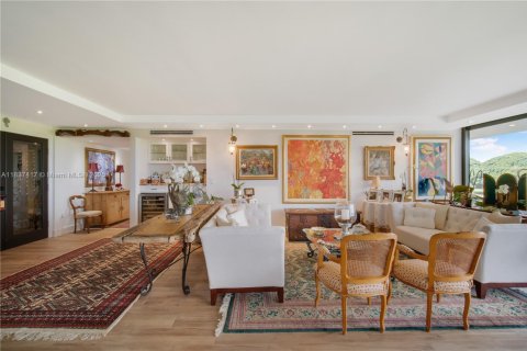 Condo in Coral Gables, Florida, 3 bedrooms  № 1830538 - photo 2