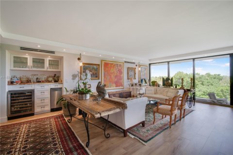 Condo in Coral Gables, Florida, 3 bedrooms  № 1830538 - photo 3