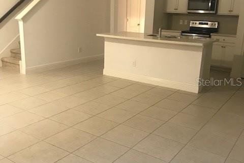 Townhouse in Winter Garden, Florida 4 bedrooms, 172.15 sq.m. № 1514476 - photo 4