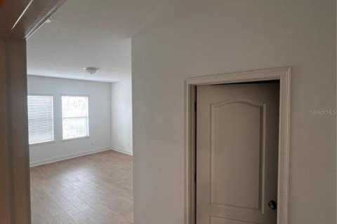 Townhouse in Winter Garden, Florida 4 bedrooms, 172.15 sq.m. № 1514476 - photo 8