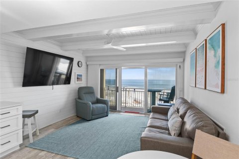 Condo in New Smyrna Beach, Florida, 2 bedrooms № 2145043 - photo 4