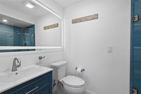 Condo in New Smyrna Beach, Florida, 2 bedrooms № 2145043 - photo 25
