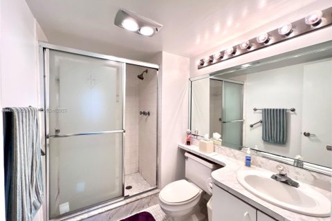 Condominio en alquiler en Pembroke Pines, Florida, 2 dormitorios, 108.7 m2 № 1896714 - foto 5