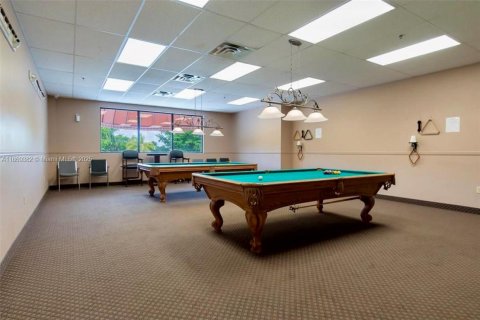 Condominio en alquiler en Pembroke Pines, Florida, 2 dormitorios, 108.7 m2 № 1896714 - foto 21