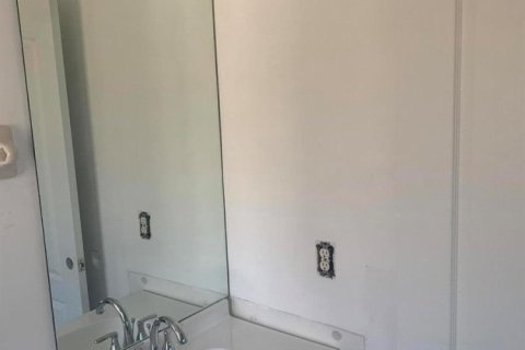 Condo in Royal Palm Beach, Florida, 2 bedrooms  № 2245742