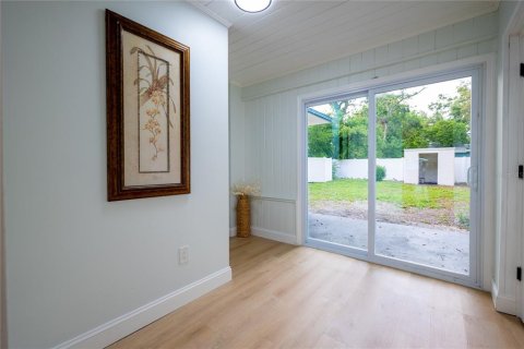 House in Tampa, Florida 3 bedrooms, 133.31 sq.m. № 1827235 - photo 4