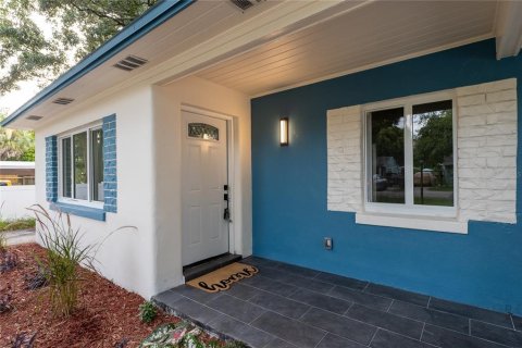 House in Tampa, Florida 3 bedrooms, 133.31 sq.m. № 1827235 - photo 23